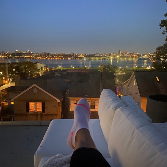 Meet your Posher, Maely - Picture 3 of 3